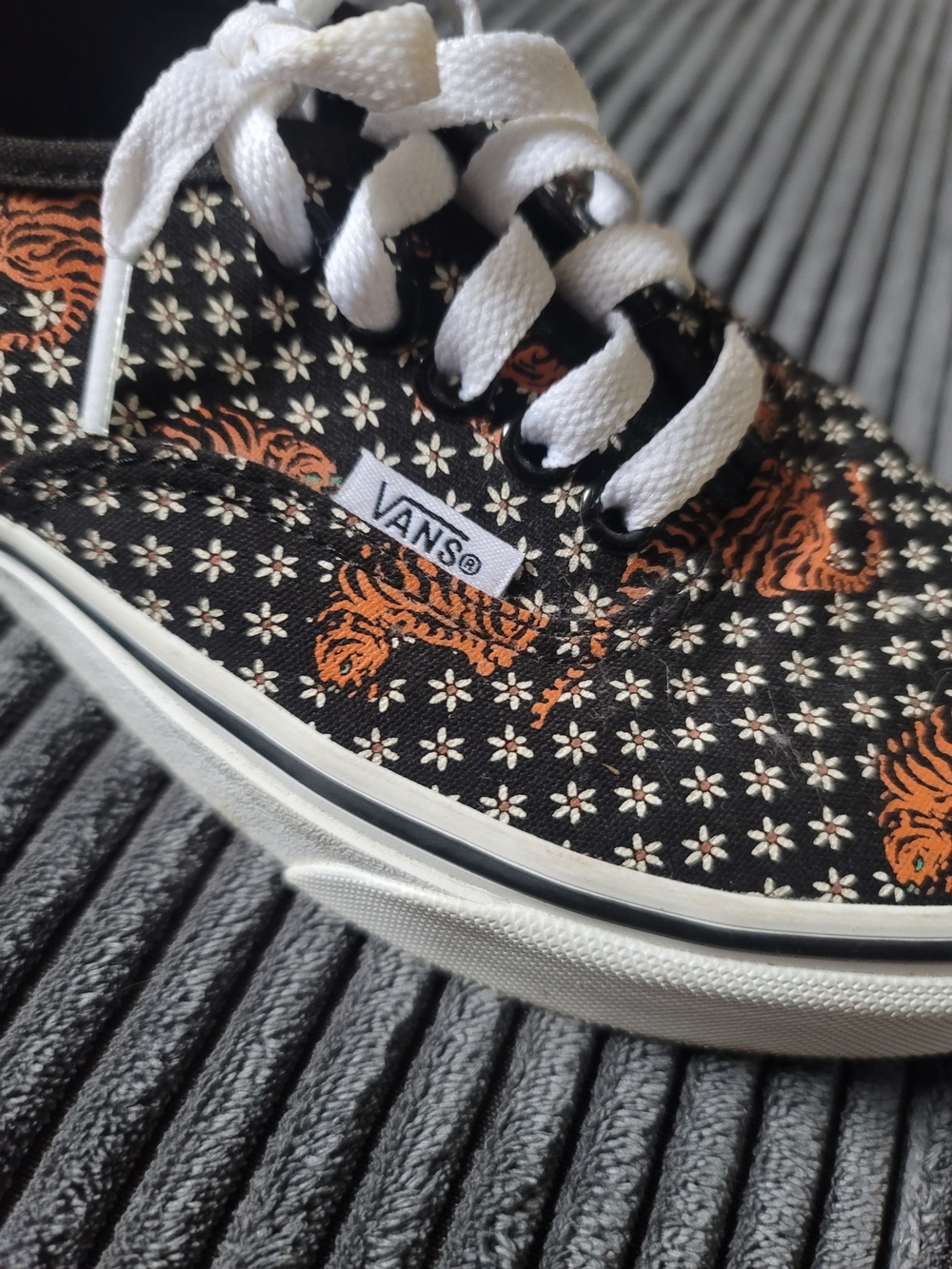 Vans Tiger Print Canvas Sneakers in Black & Orange - Picture 2 of 4